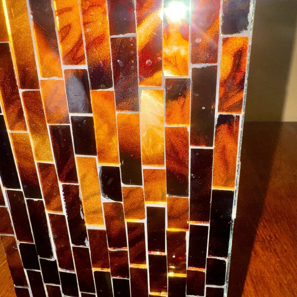 Retired PartyLite Global Ambiance P9864 Mosaic Glass Hurricane Candle Holder - Picture 2 of 6